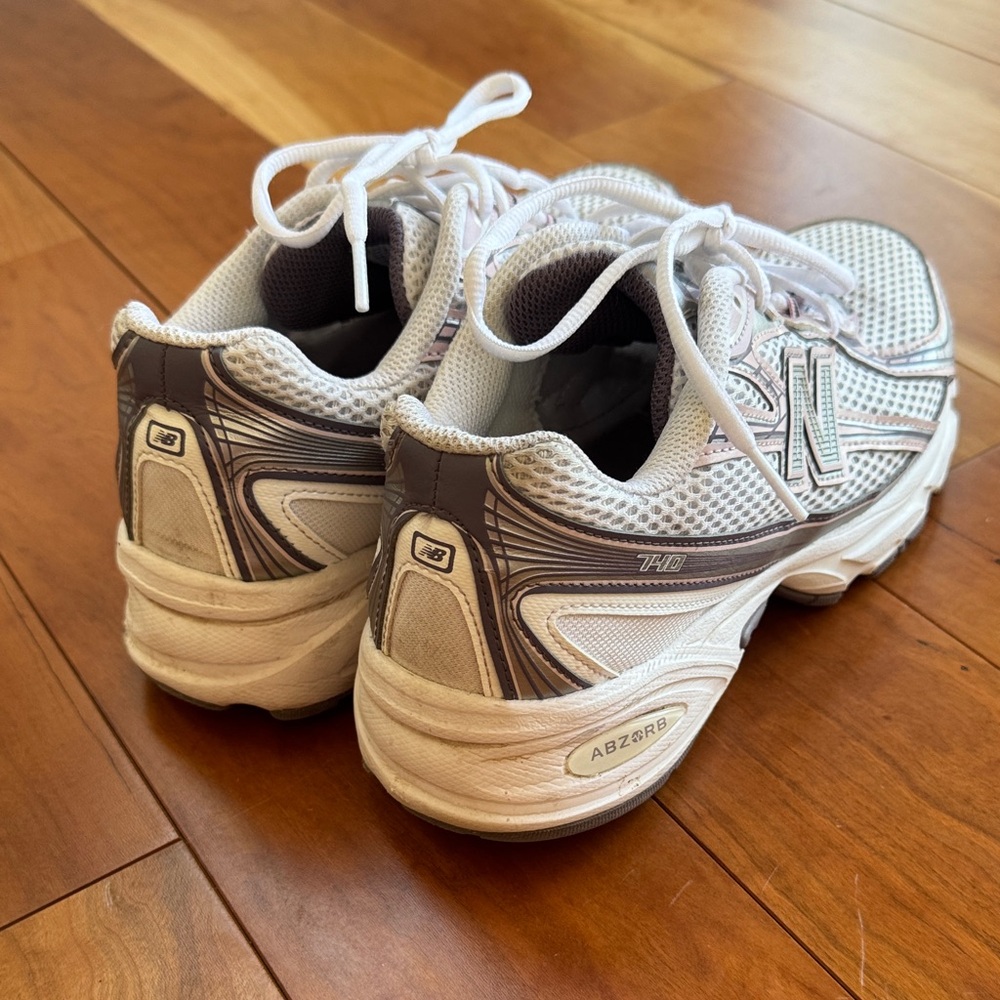 New Balance 740 Women's White & Light Pink Running Shoes - Picture 4 of 7
